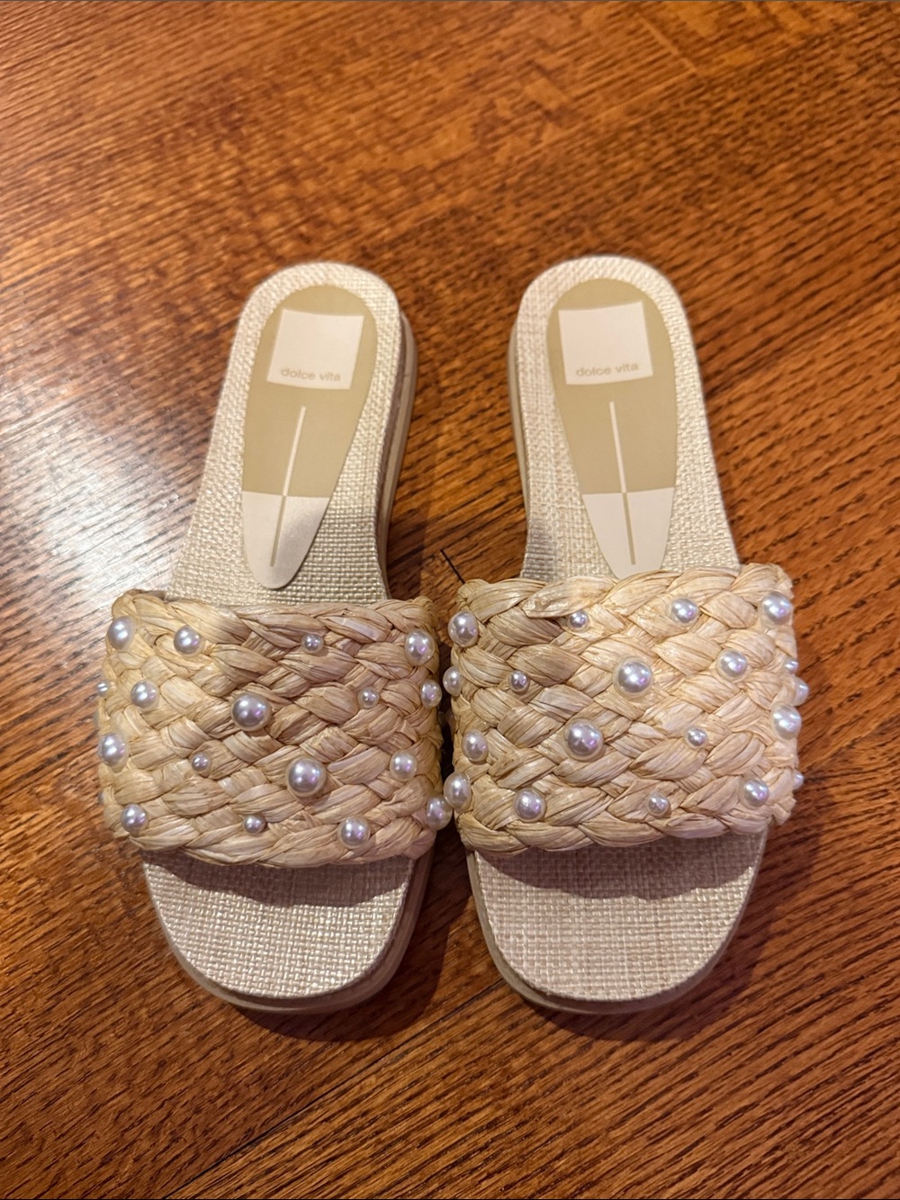 Dolce vita sandals